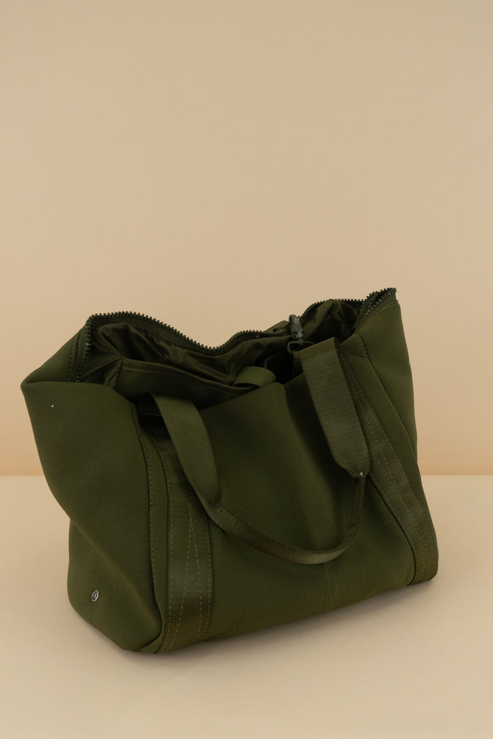 l+w green tote