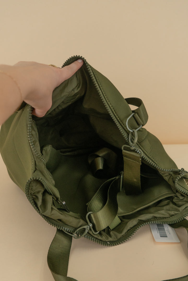 l+w green tote