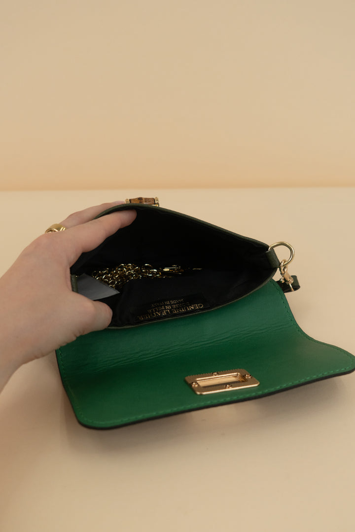 olive green genuine leather small purse with bamboo clasp (s)
