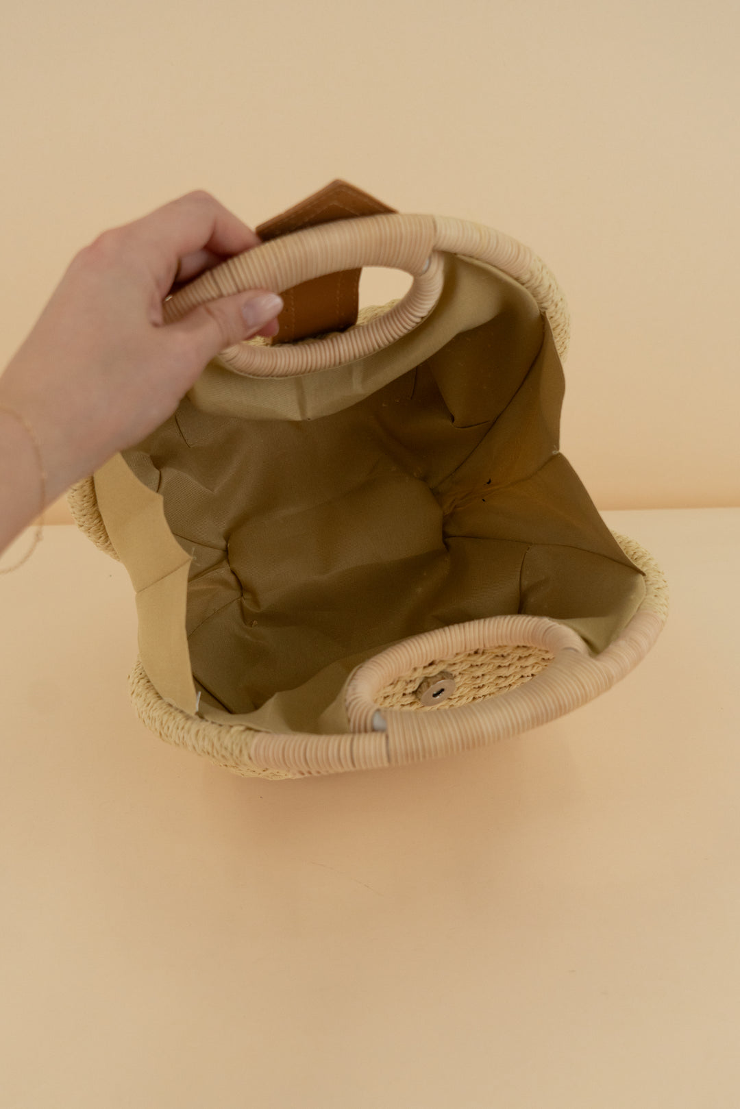 weave structured rattan bag