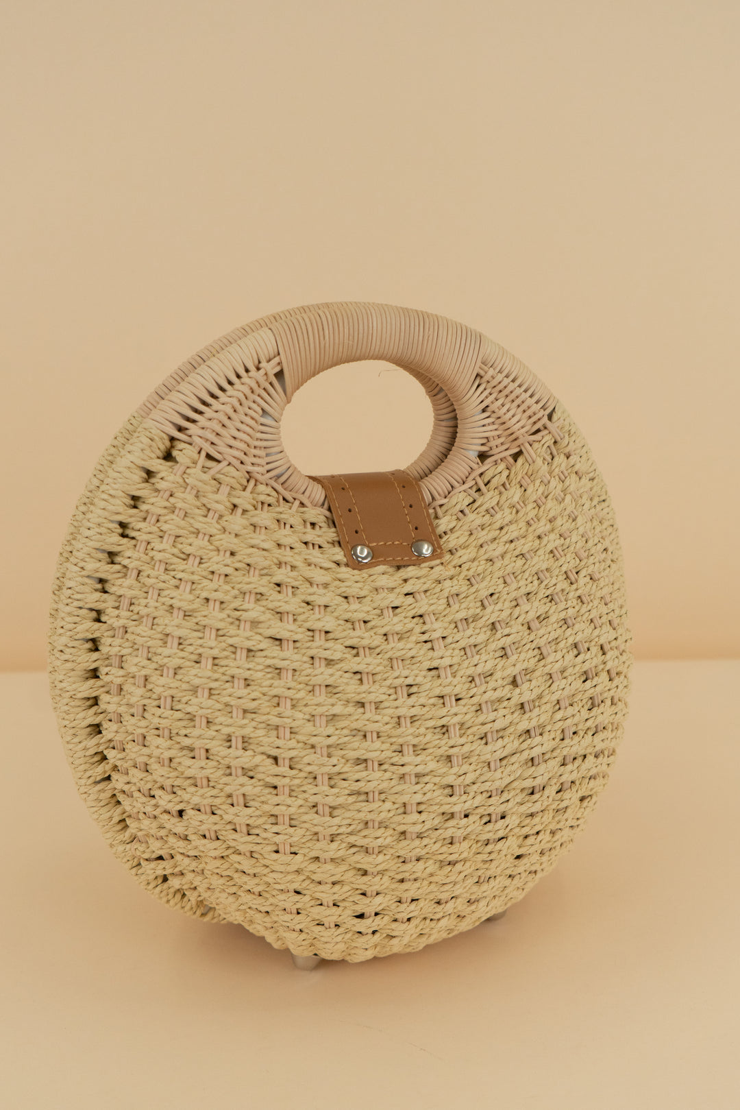 weave structured rattan bag