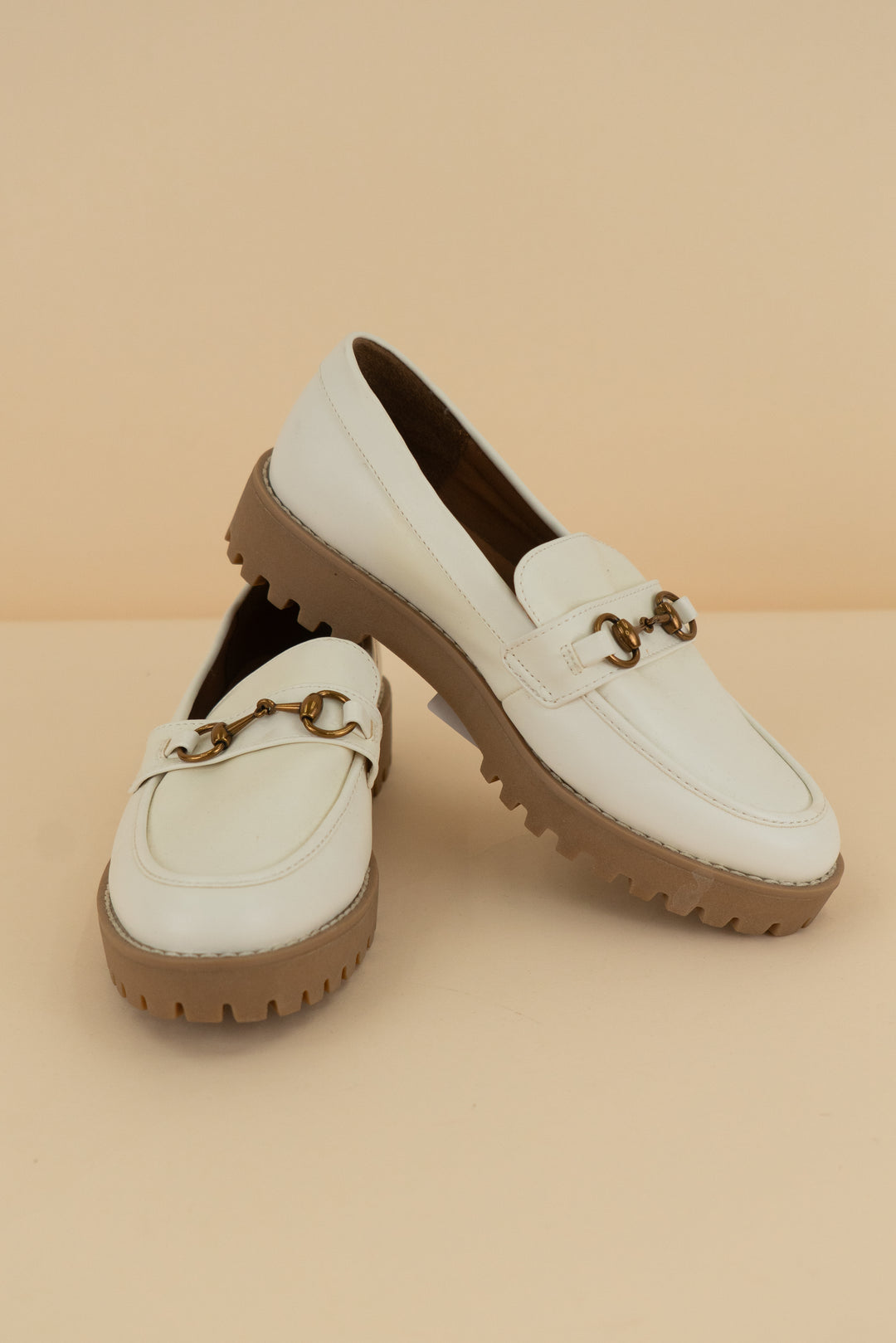 a new day white loafer nwt (6.5)