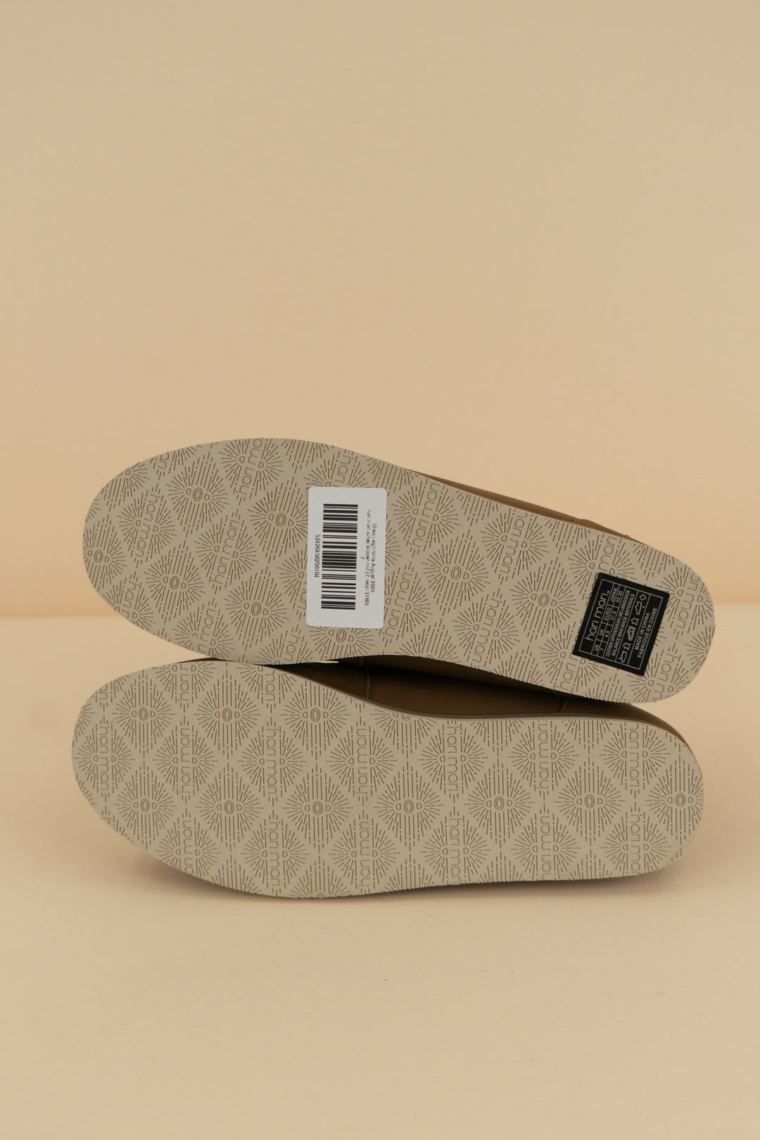 hari mari aztec slipper nwt (7; retail $180)