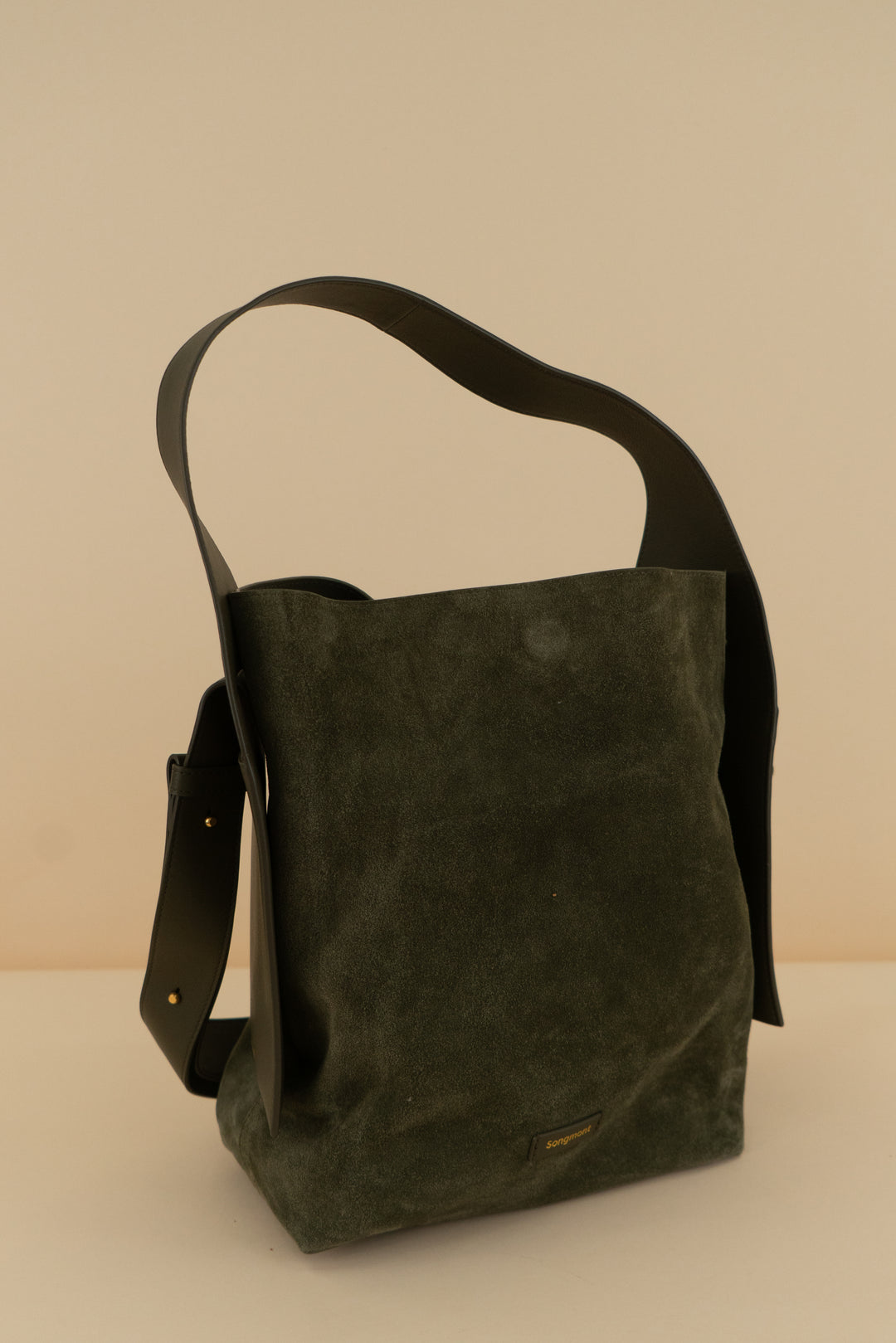 songmont green slouchy bag