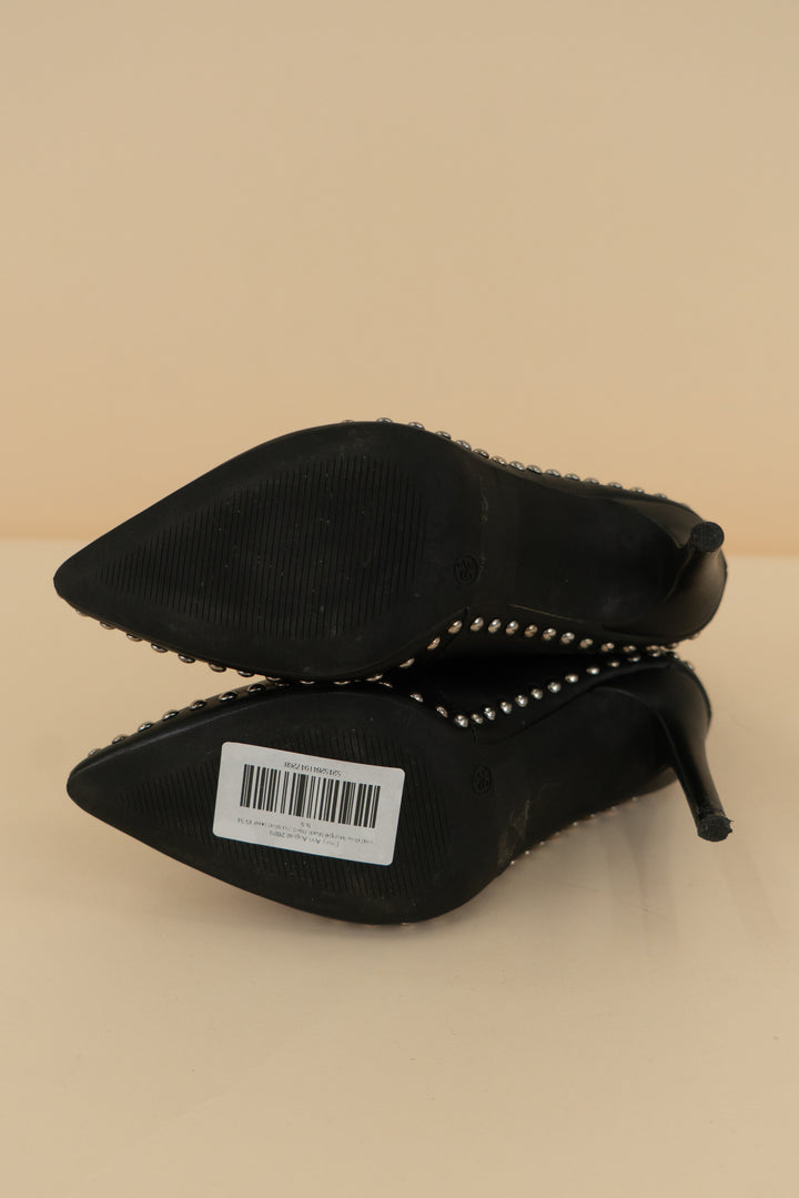 wild diva lounge black front zip stud boot (6.5)