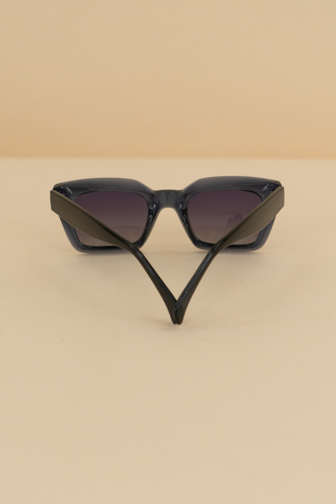 ryan simkhai navy square oversized sunglasses with blue lens nwt (os)