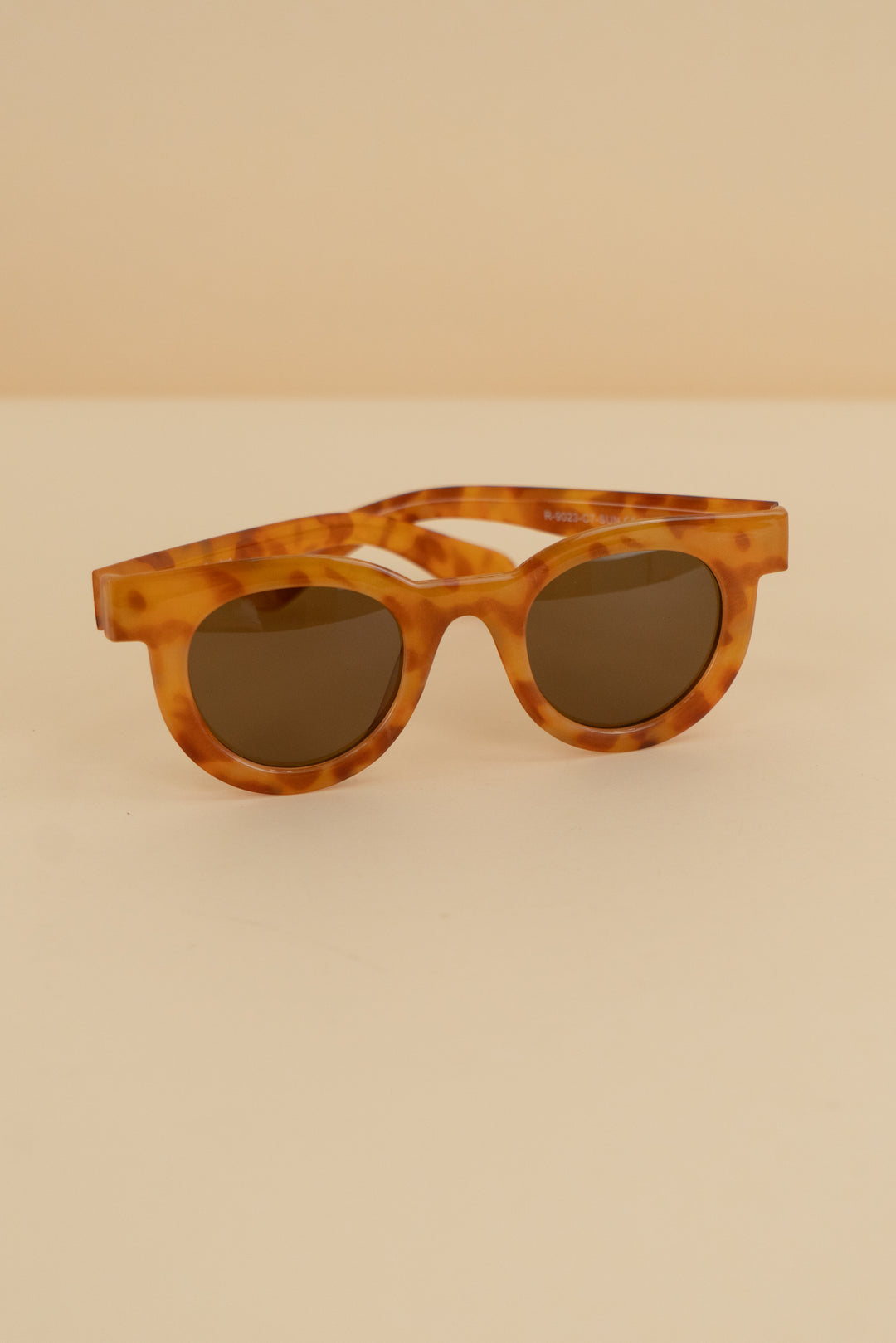 ryan simkhai light brown tortoise shell round oversized sunglasses nwt (os)