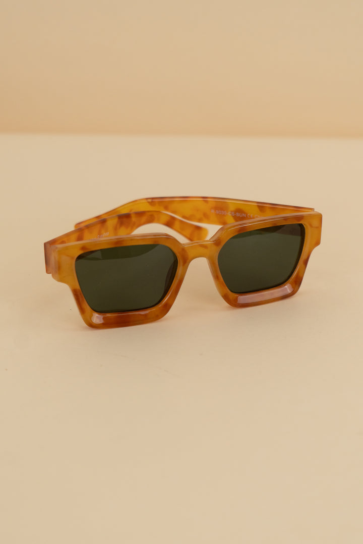ryan simkhai light brown tortoise shell rectangle sunglasses nwt (os)