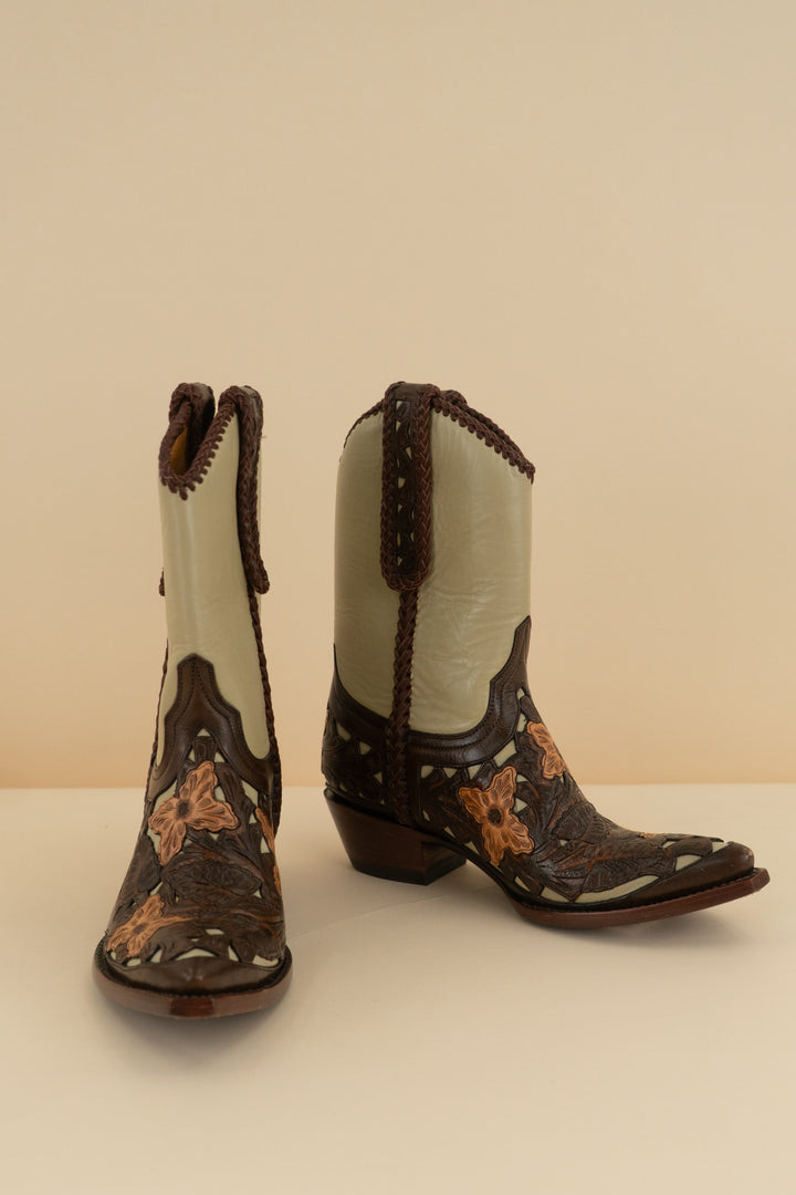 the old gringo ivory and brown western pointed toe boot (10.5)