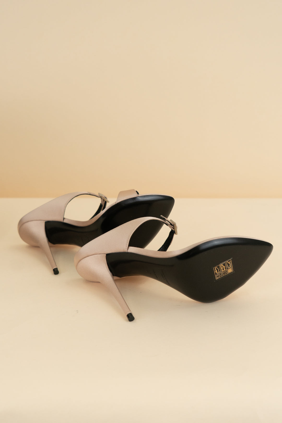 saint laurent nude satin mule pointed toe heel (37)