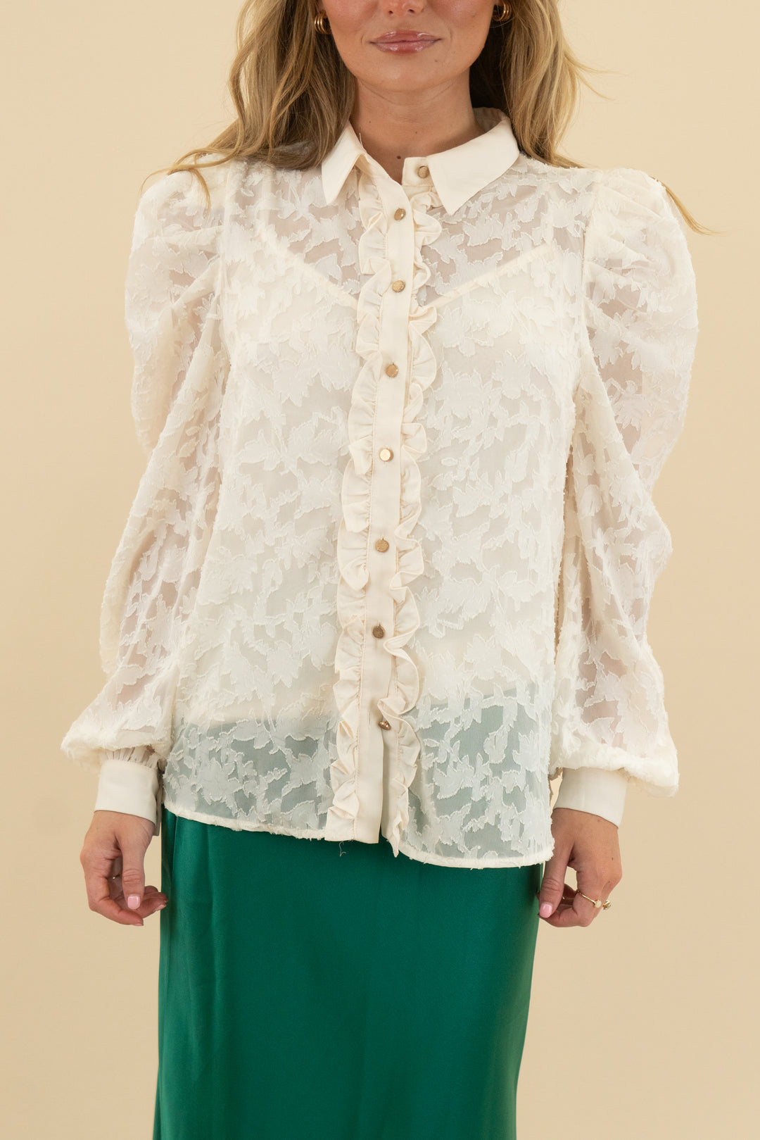 jealous tomato cream floral button up (s)