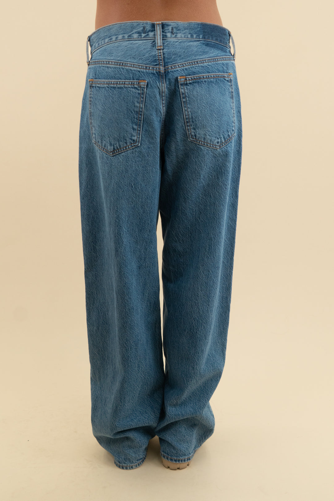 abercrombie & fitch medium wash the ultra loose low rise jeans (26)