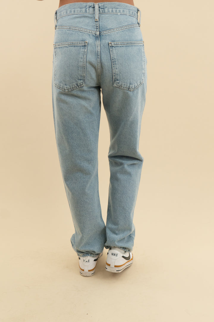 agolde light wash 90s jeans (25)