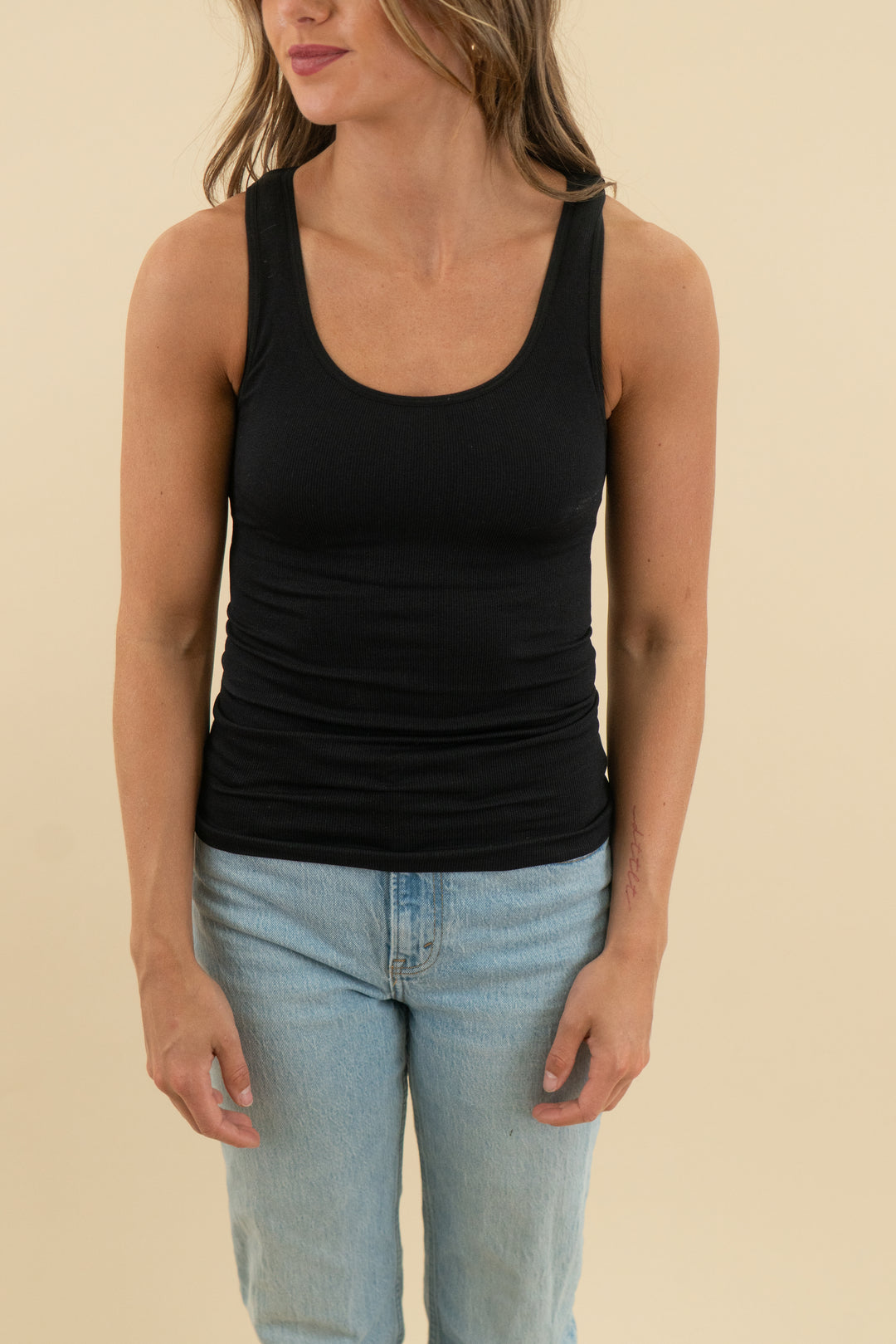 venus black tank (s)