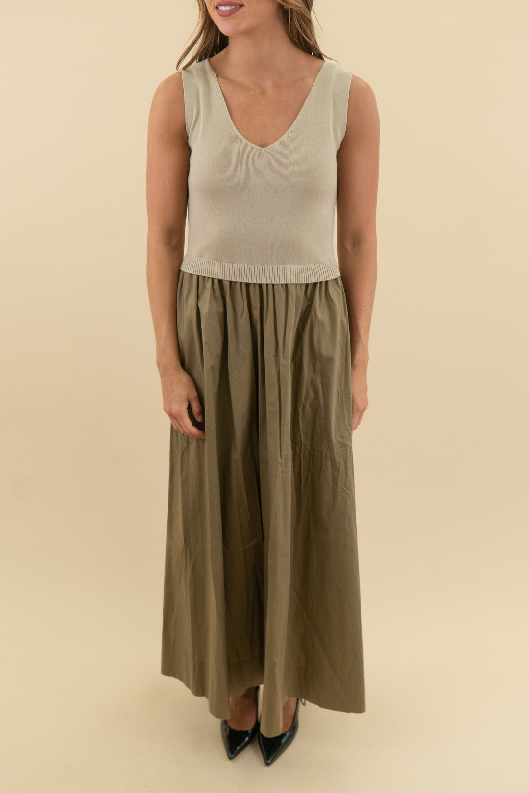 Taylor tan maxi dress (s; retail $138)