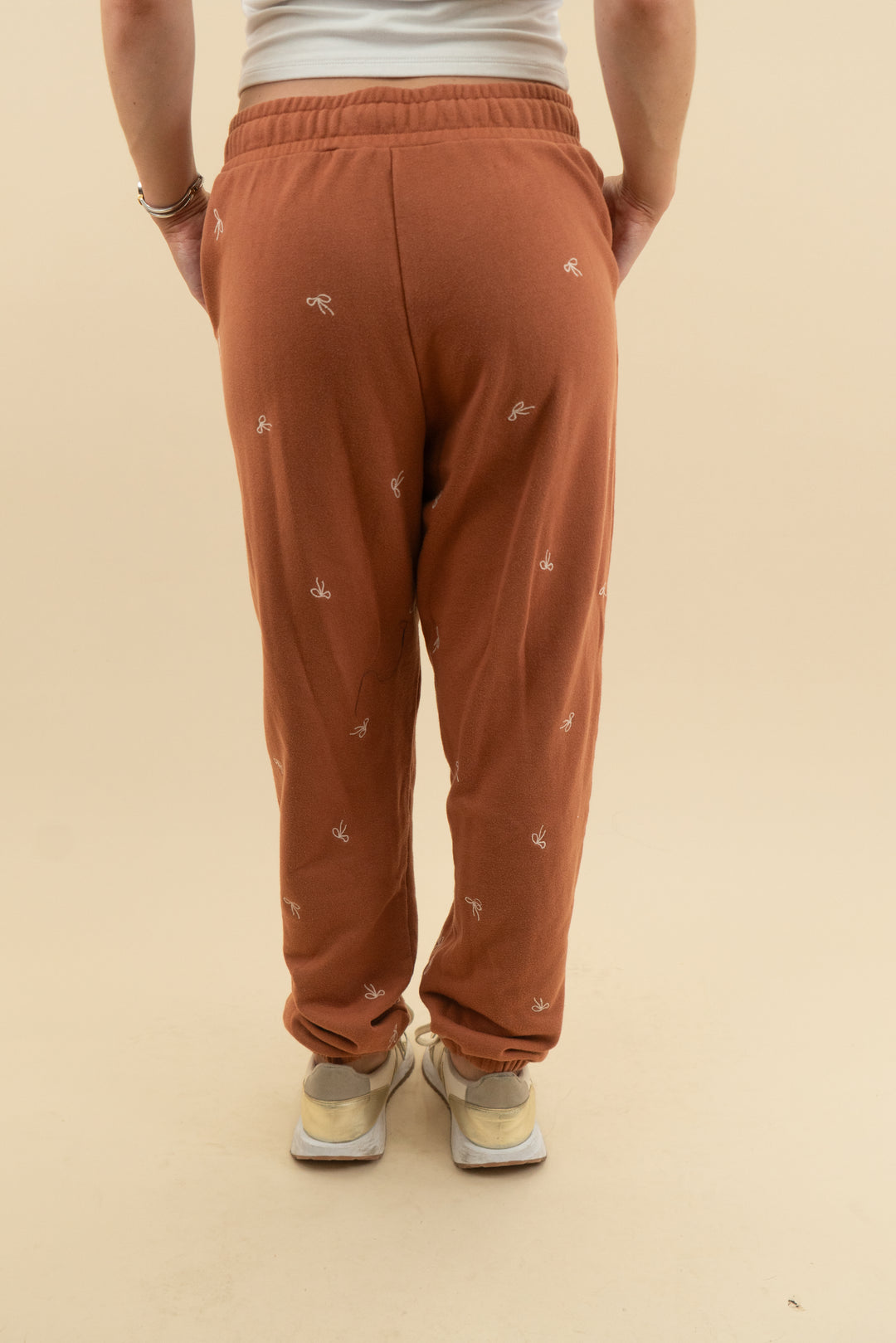 madewell burnt orange bow sweatpant (m)