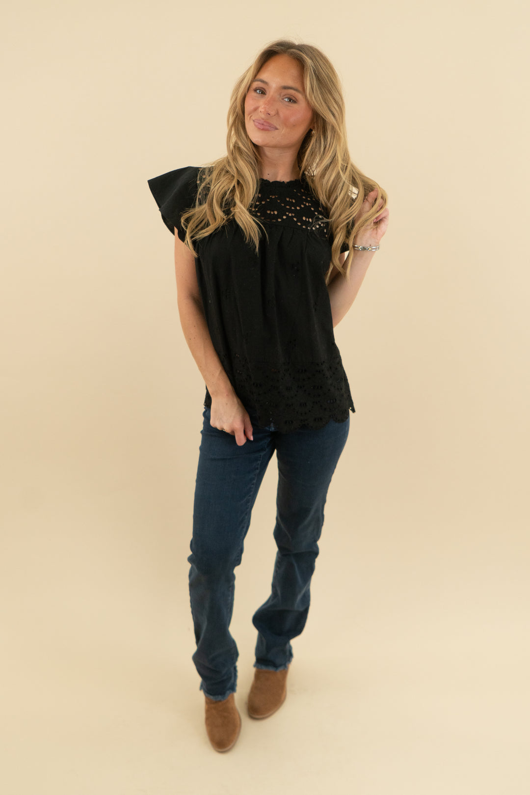 time & tru black eyelet top (m)