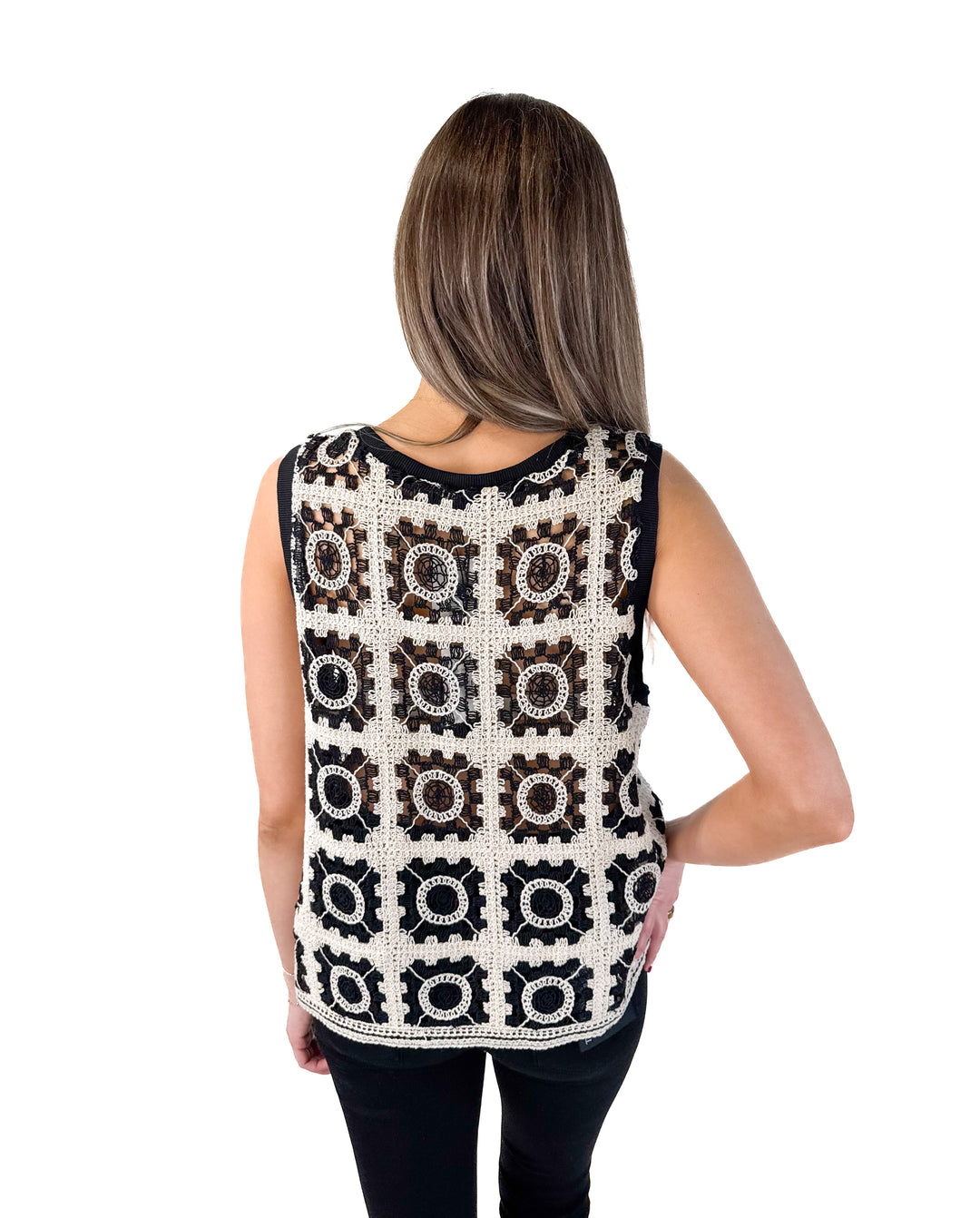 SOLD: adrianna papell crochet tank NWT (m; retails $89)