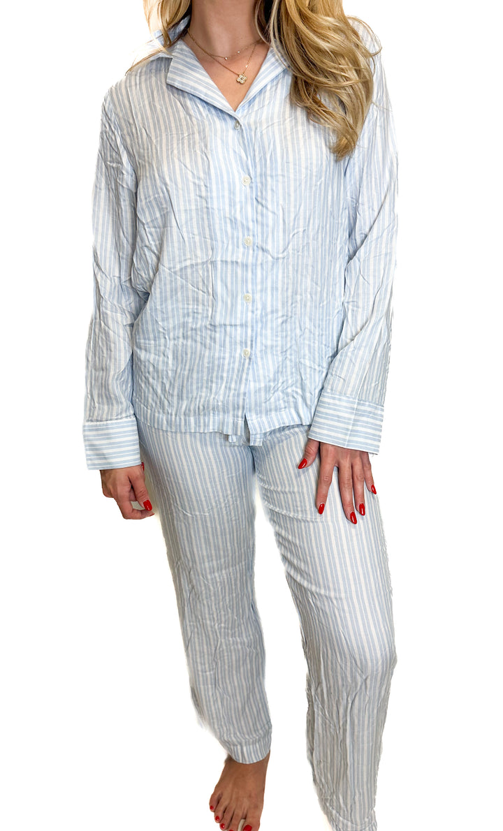 Cozy Earth Blue-and-White Striped Pajamas (XS)