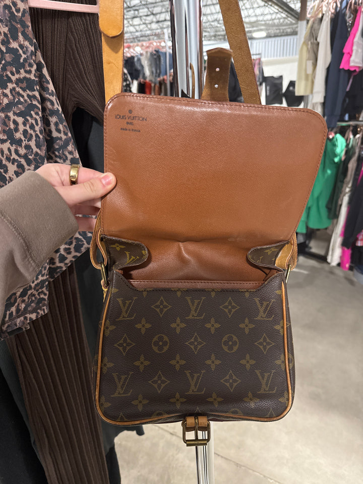 SOLD: Louis Vuitton Cartouchiere Shoulder Bag MM (vintage)