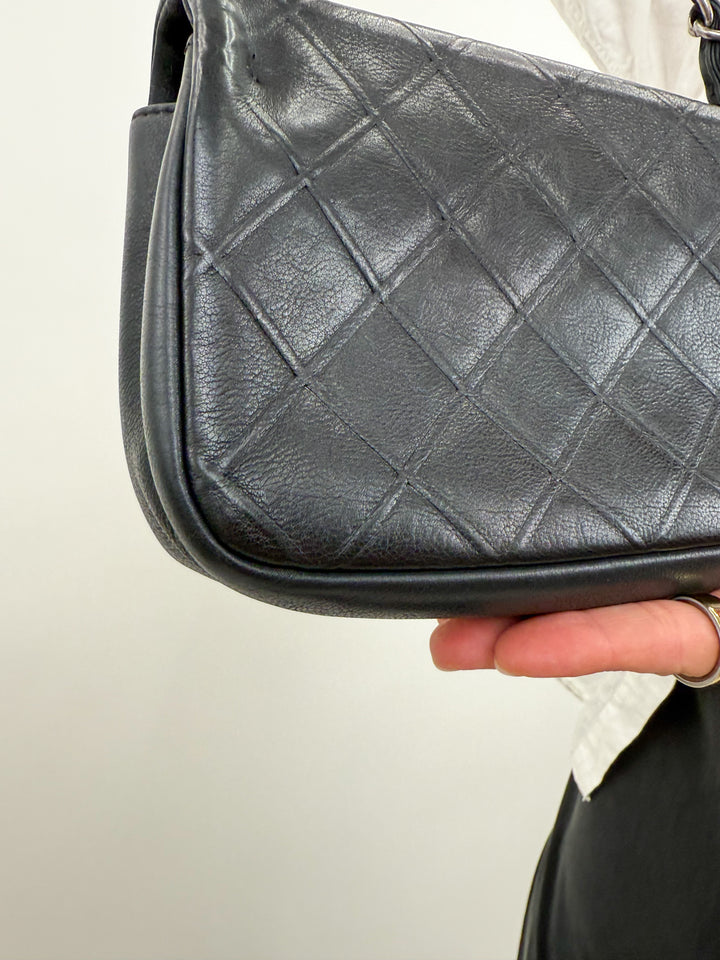 Chanel New Chic Flap Bag in Black (vintage)