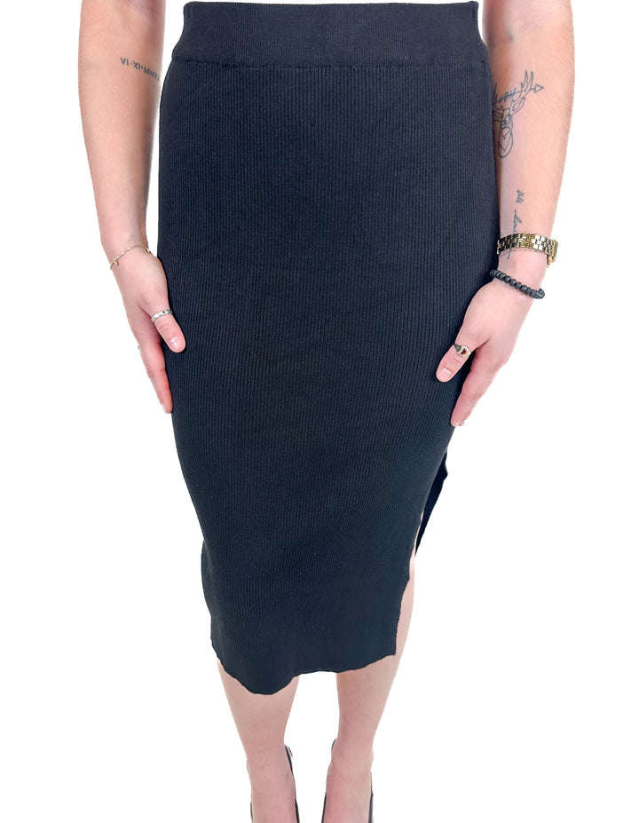 Black Ribbed Midi Pencil Skirt (S)*