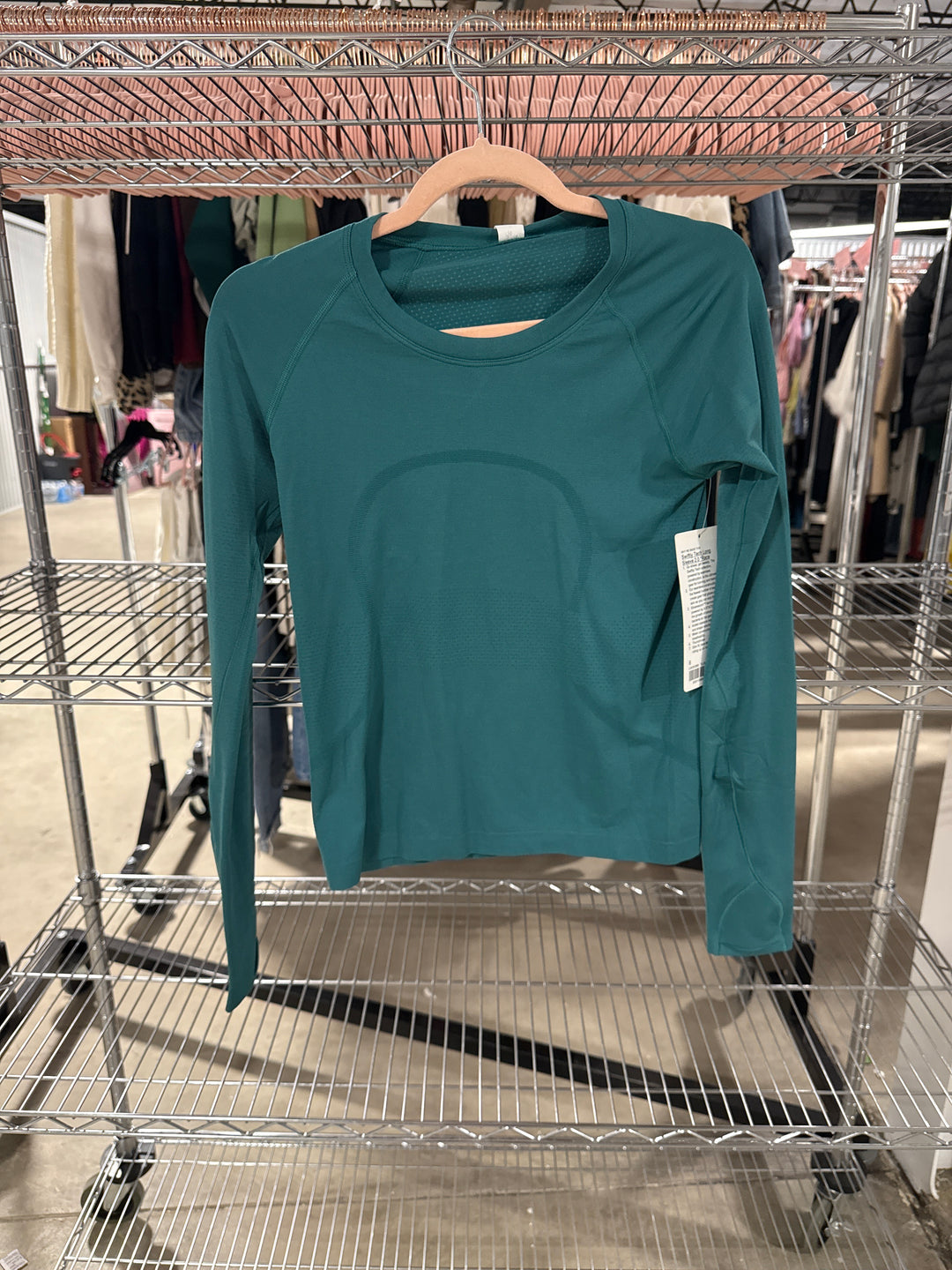 SOLD: lululemon green "swifty tech long sleeve" NWT (6; retails $78)