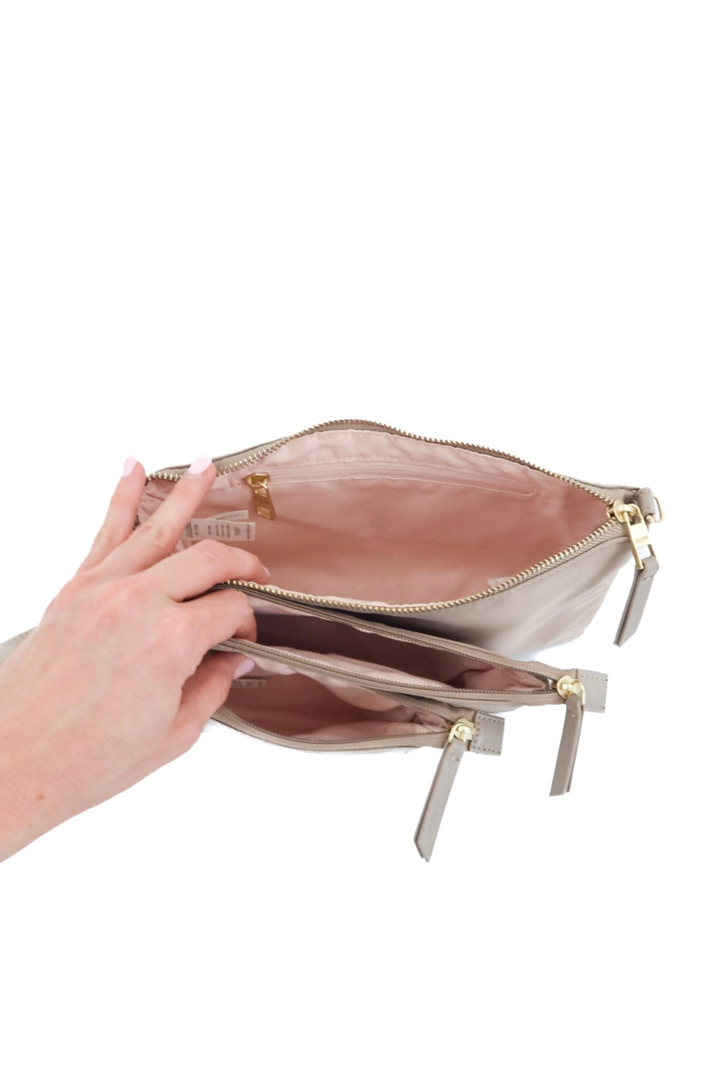 jujube taupe nylon wristlet set (retail $65)