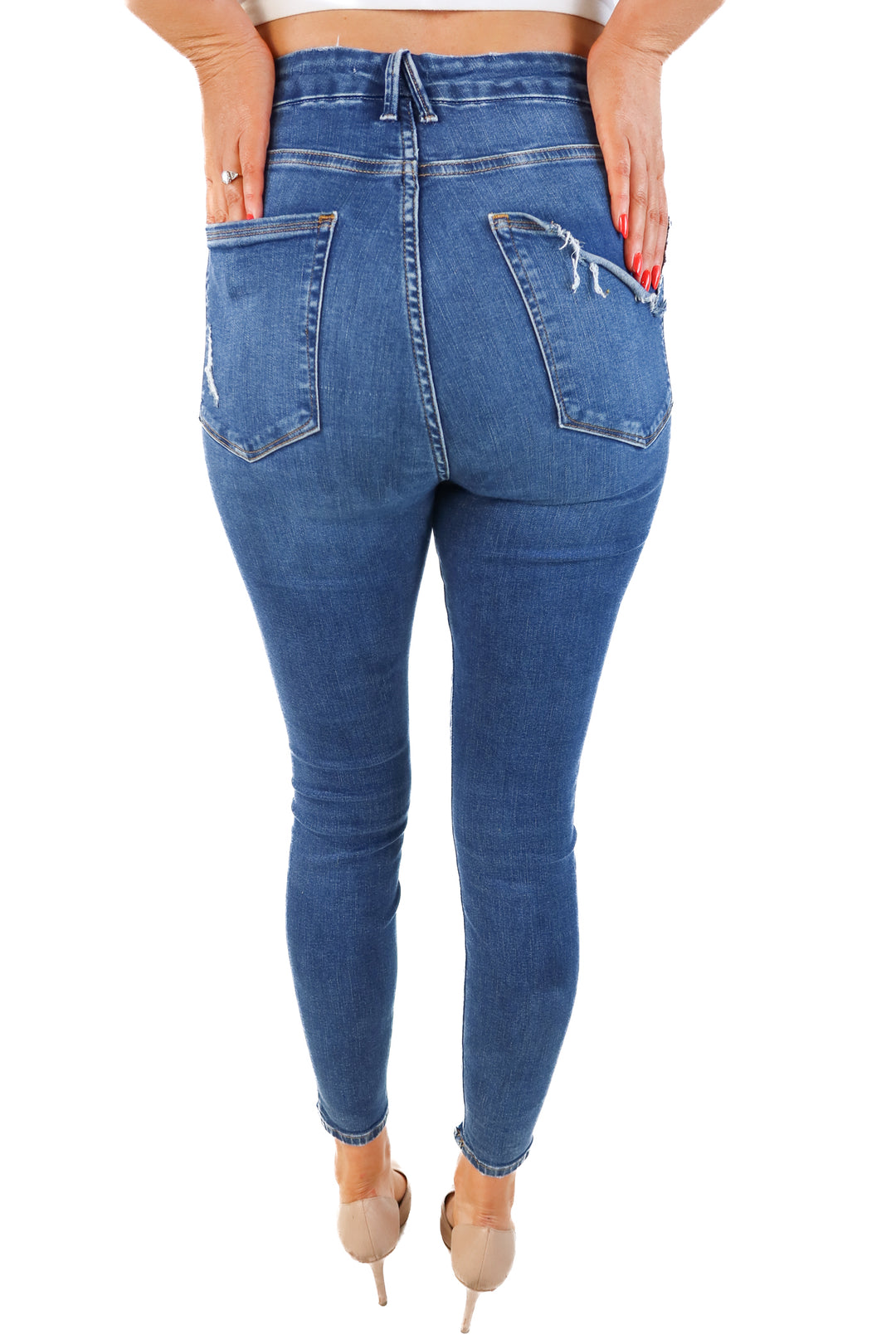 Good American Distressed Skinny Jeans (10; retail $149)