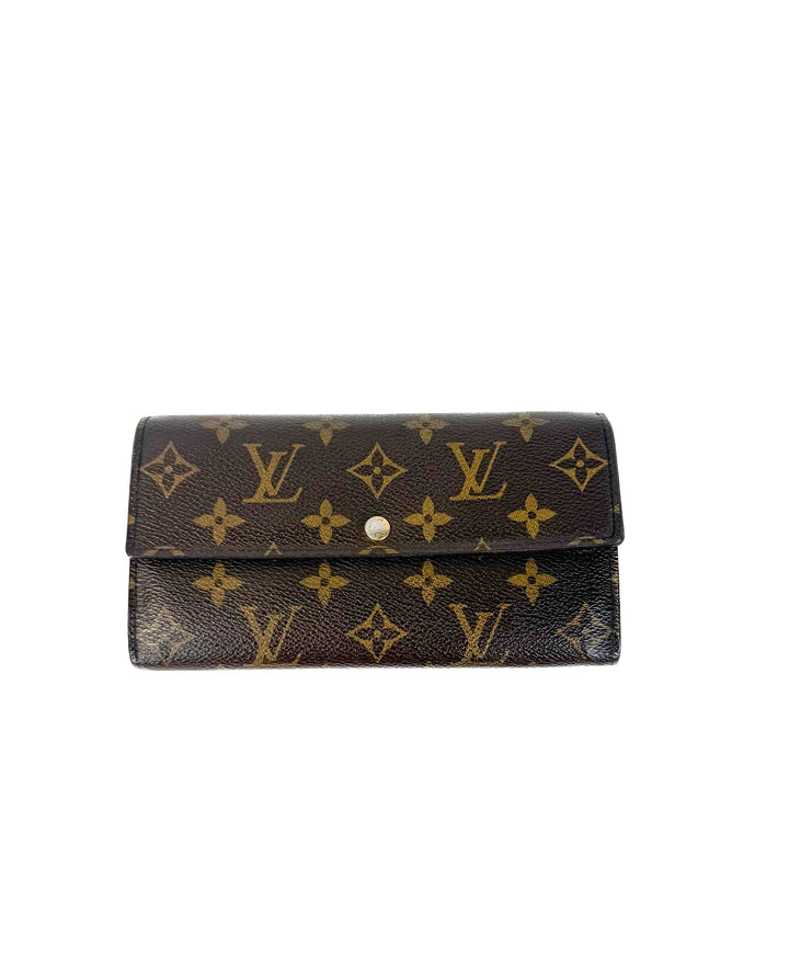 Louis Vuitton Monogram Sarah Wallet (retail $735)