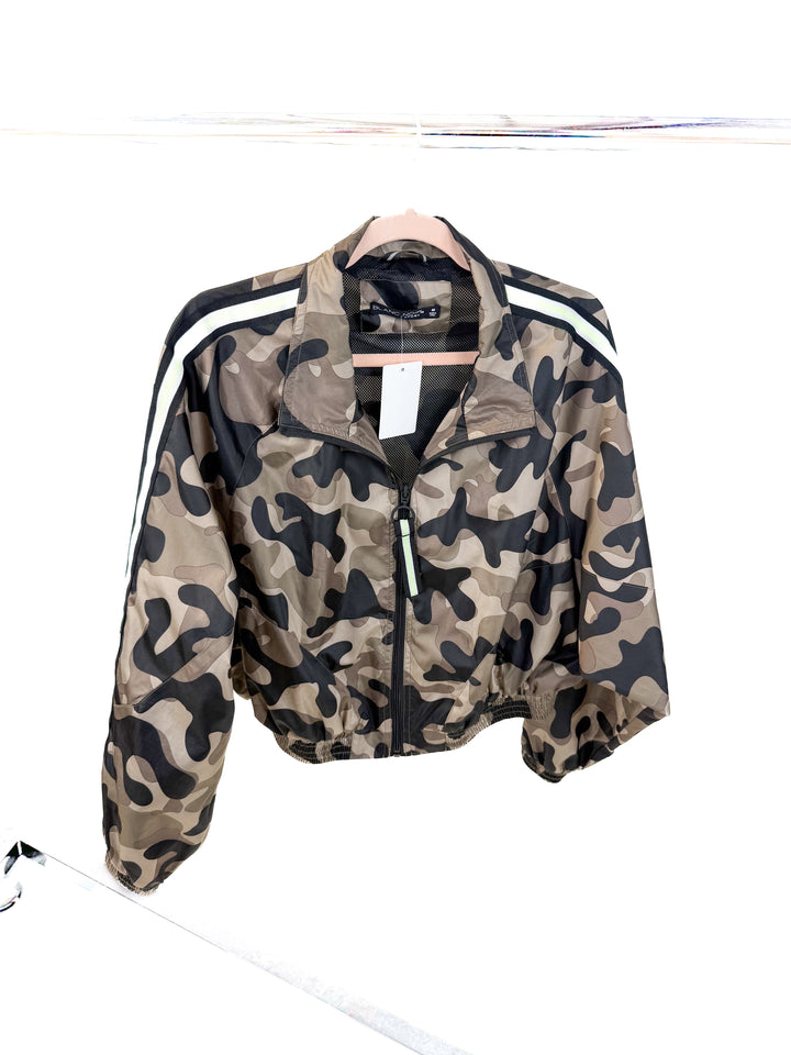 blanc noir camo zip up (m)