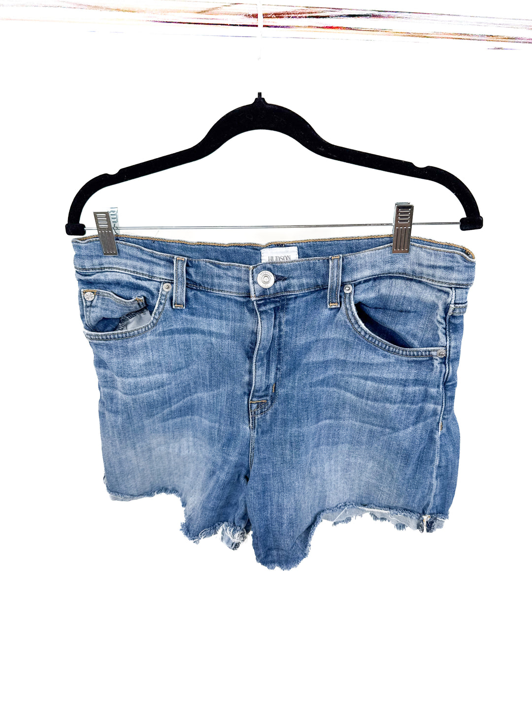hudson light wash denim shorts (30; retail $118)