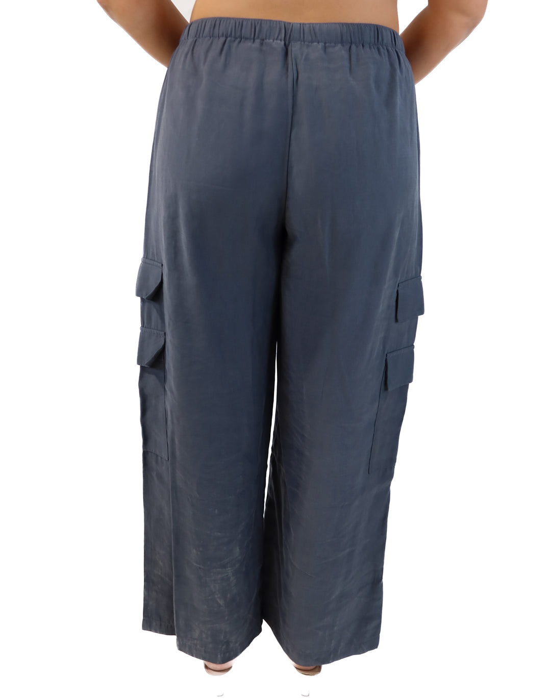 Abercrombie & fitch stone wide leg cargo pants (M; retail $80)