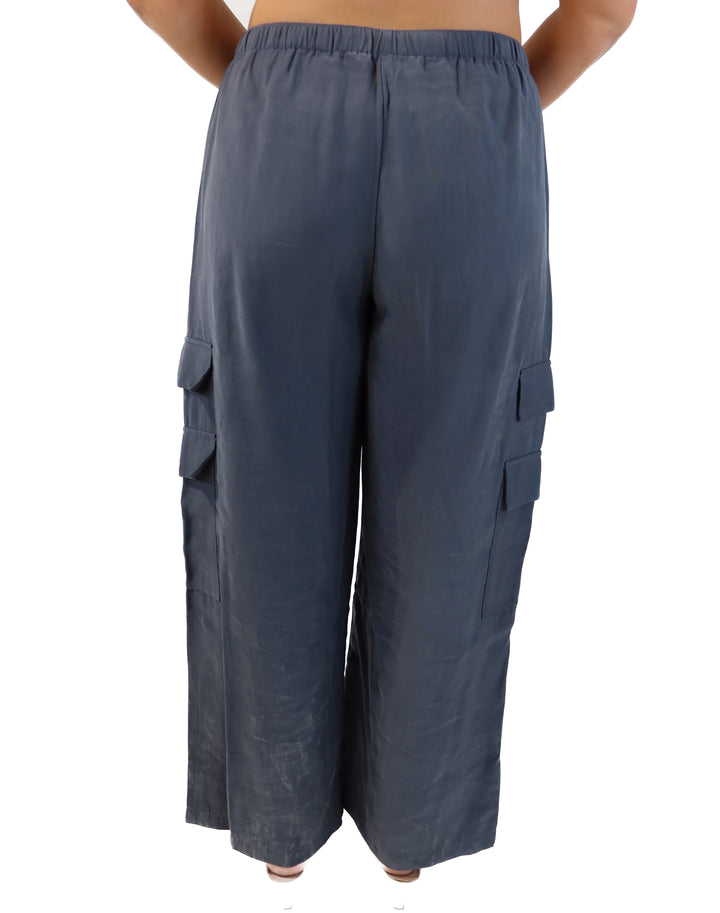 Abercrombie & fitch stone wide leg cargo pants (M; retail $80)