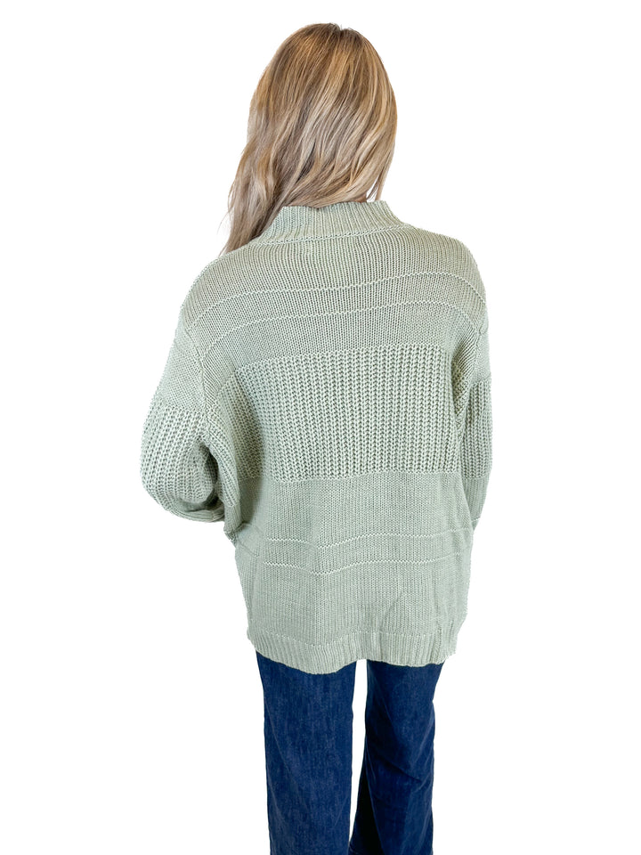 White Closet Light Green Sweater (S)