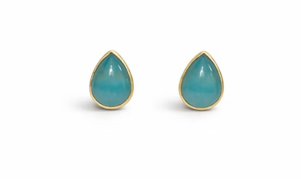 Easton Elle teardrop studs