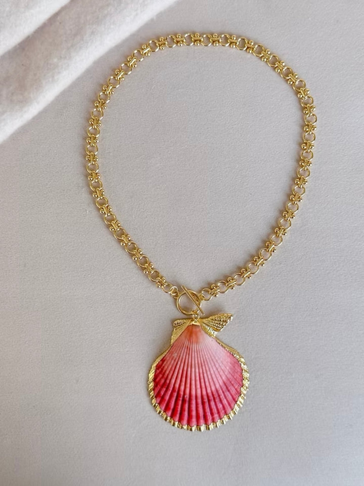 Easton Elle pink shell necklace