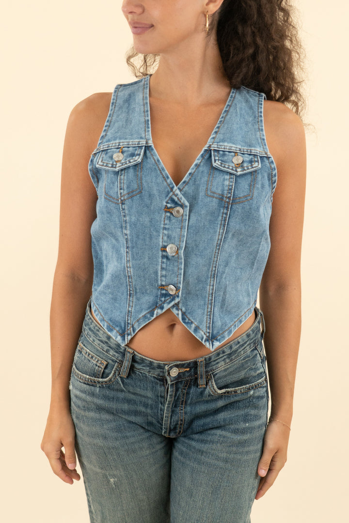 AUCTION three sons medium wash denim vest with american flag (m)