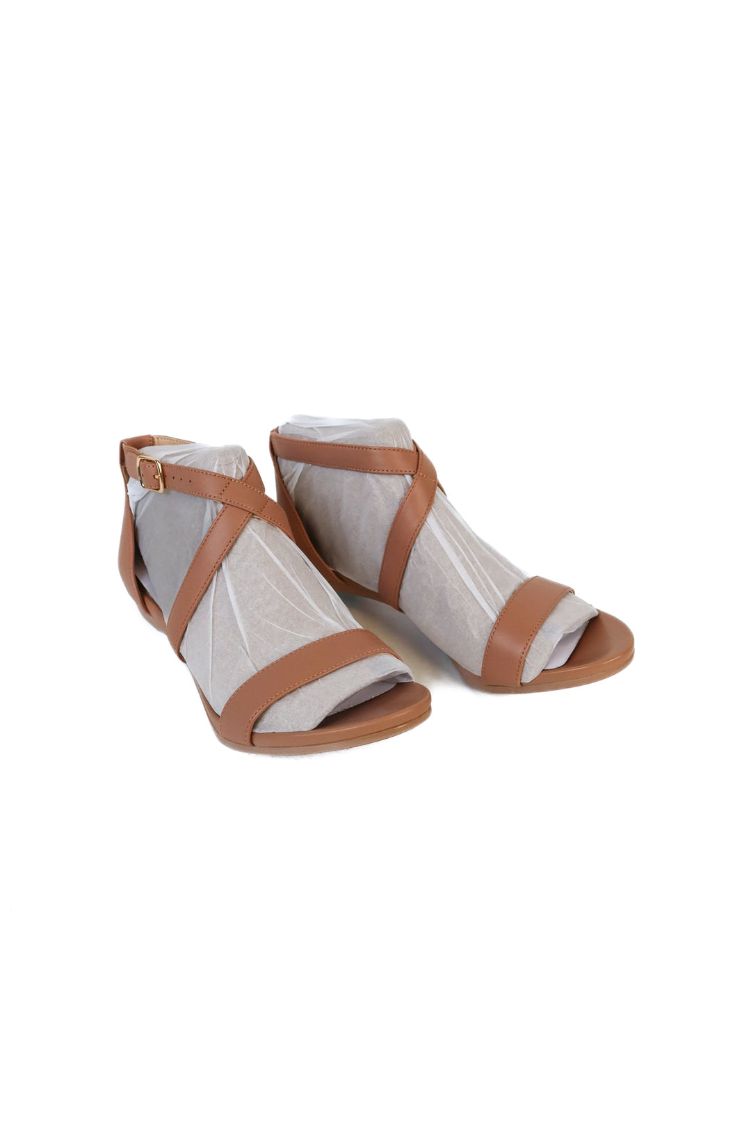Pashion Latte Convertible Flat to Heel Sandals NWOT (8.5; Retail $145)