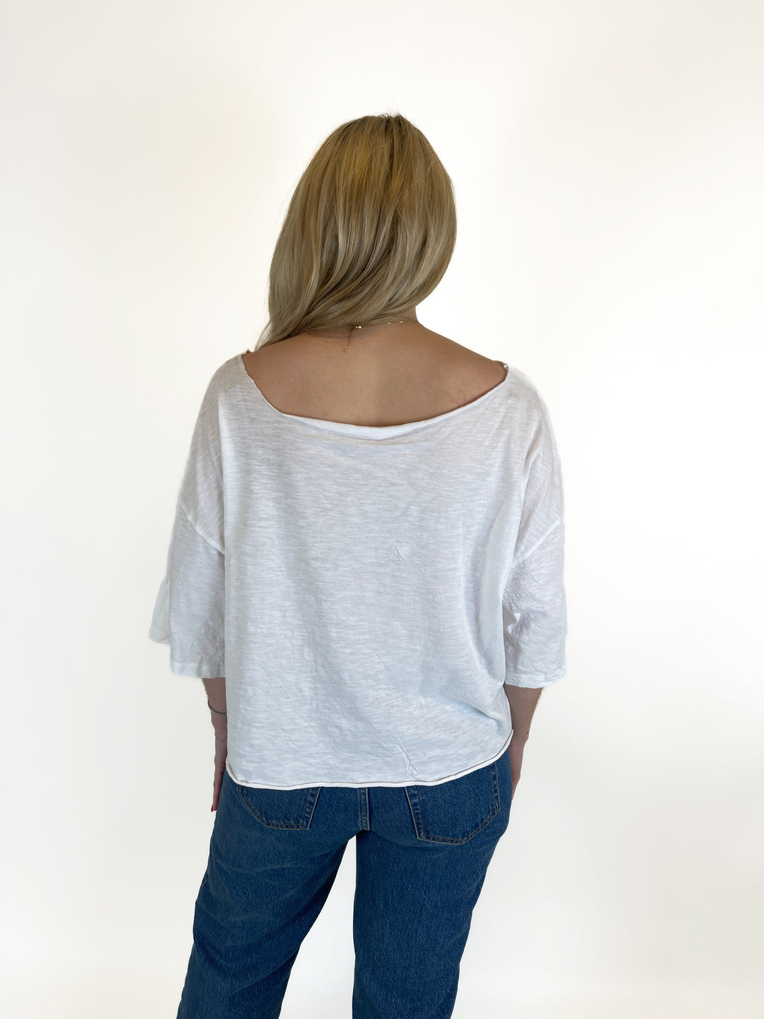 White Howdy graphic tee