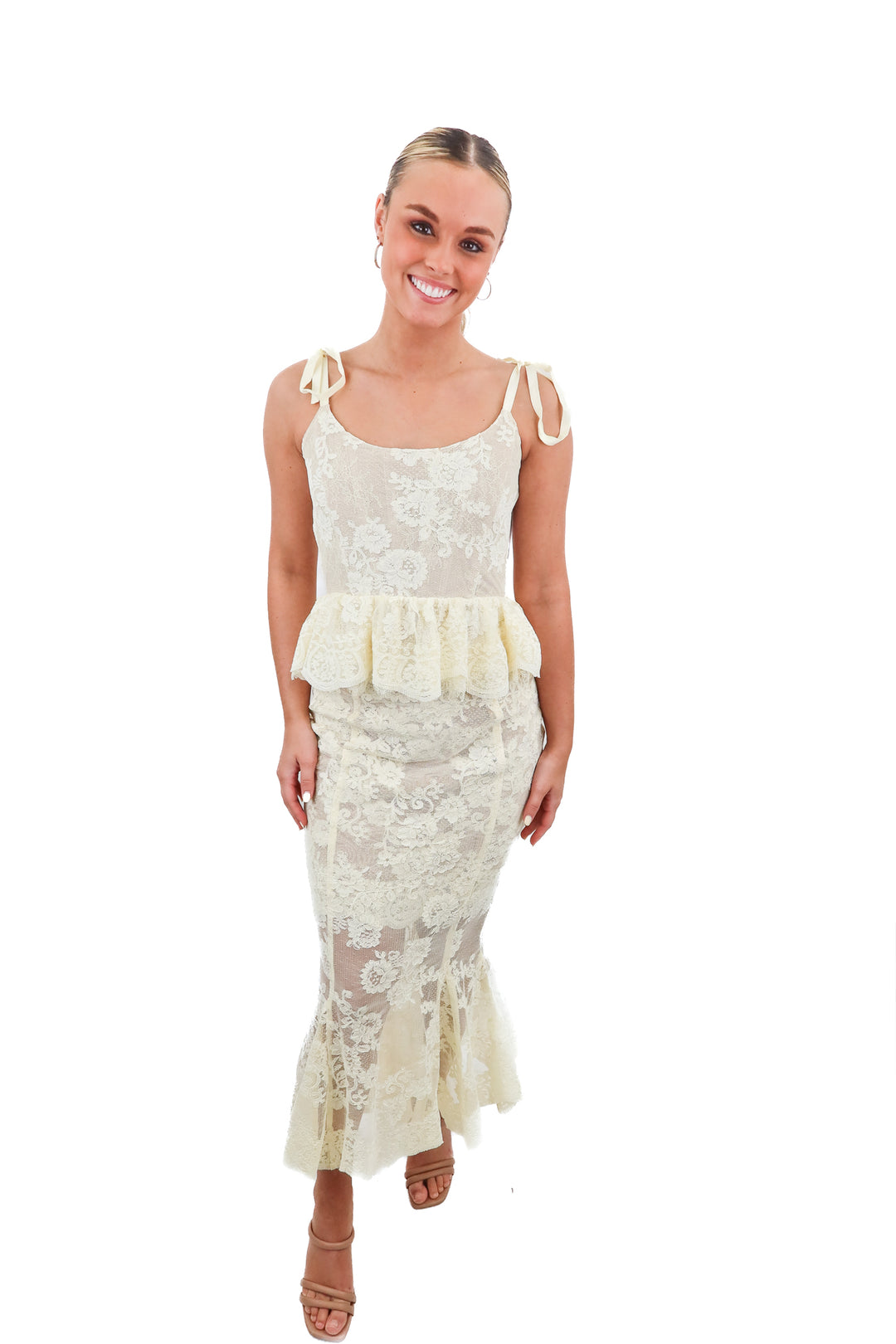 v.chapman yellow lace set NWT (4; retail $725)