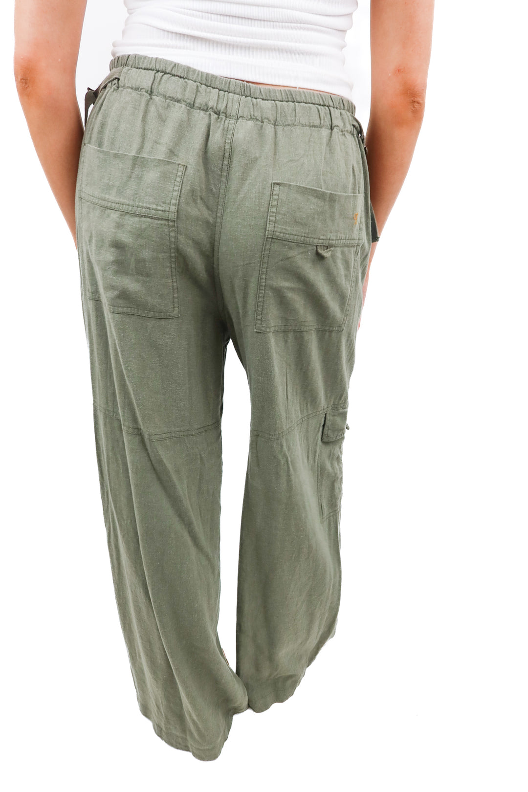 Pilcro green linen cargo pants NWT (M)