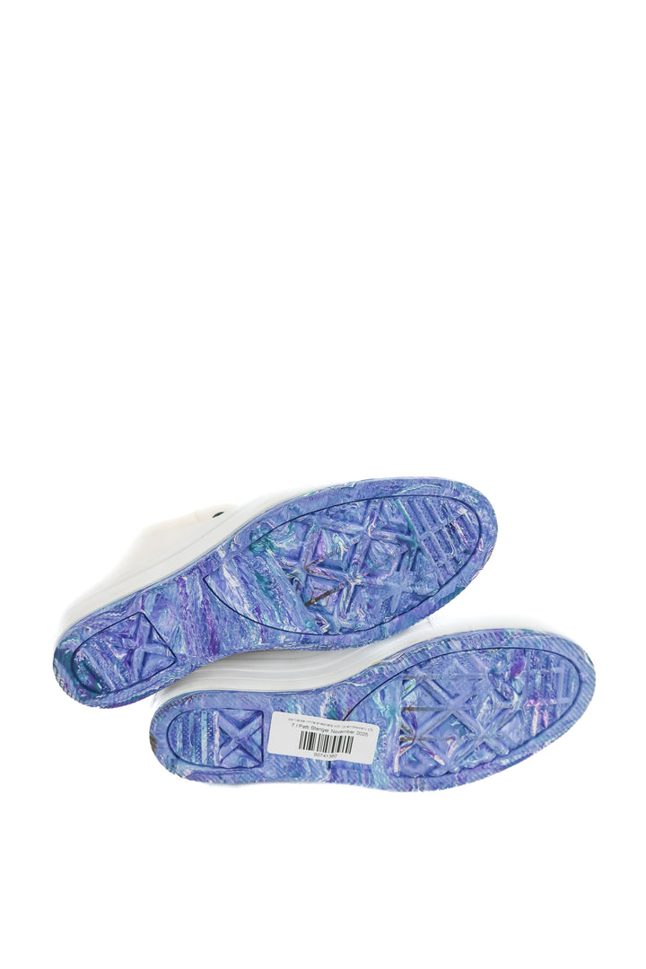 converse white sneakers with lip embroidery (7; retail $150)