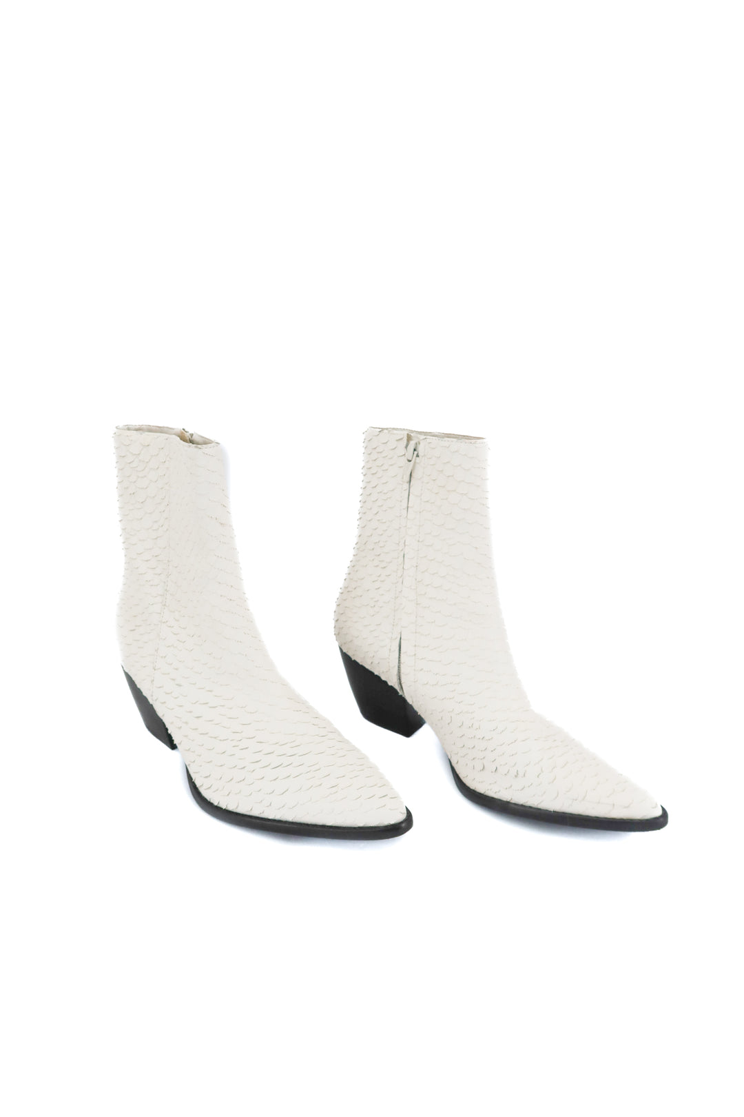 matisse white caty ankle boots in ivory snake (7; retail $215)