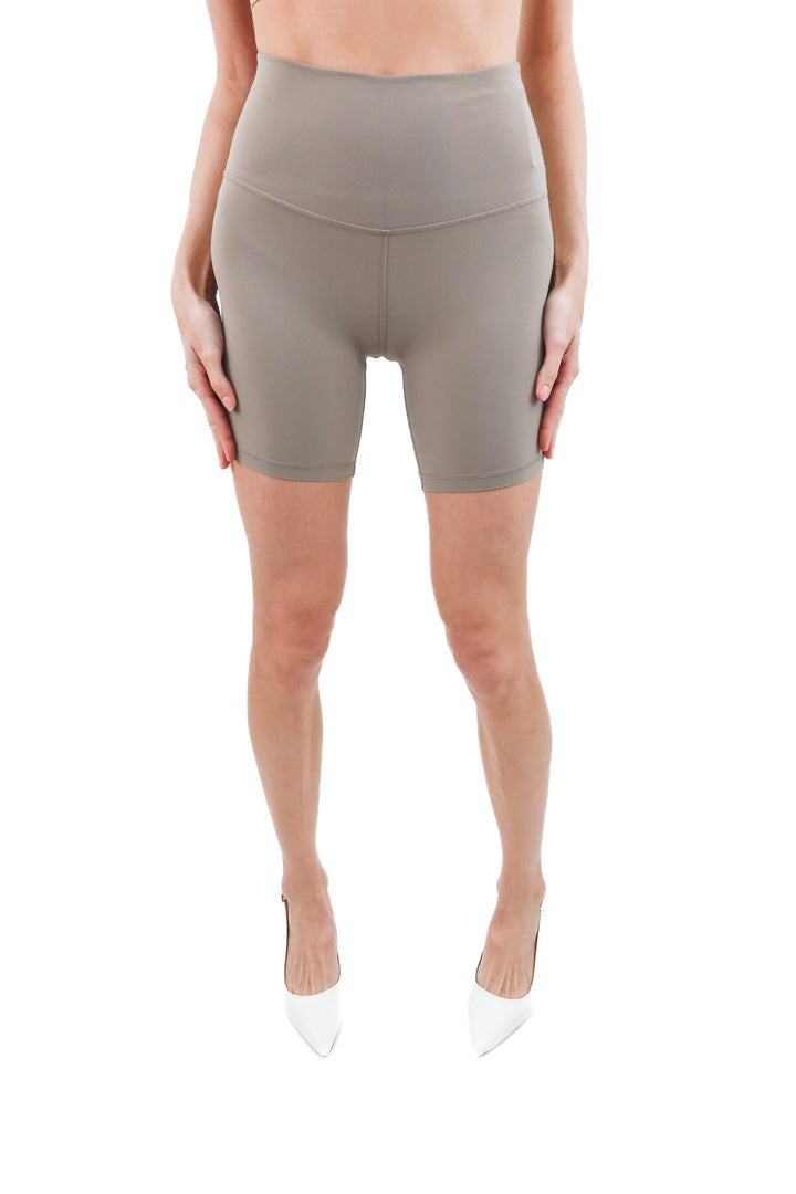 lululemon taupe active shorts (4; retail $68)