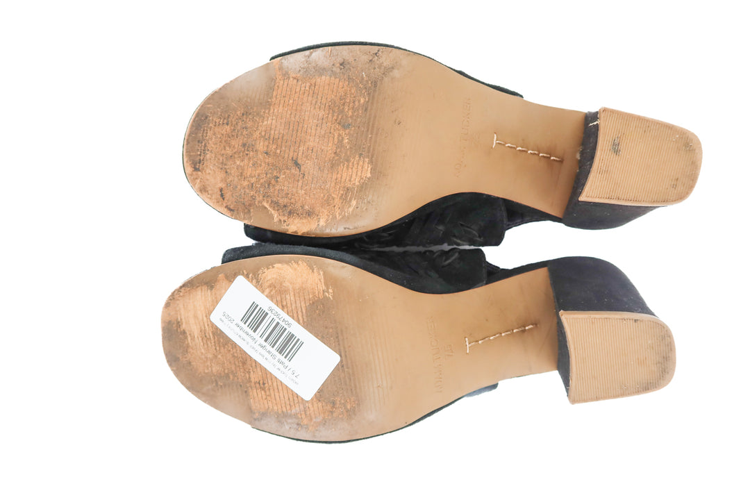 adam tucker by me too black suede chunky heel sandals (7.5)