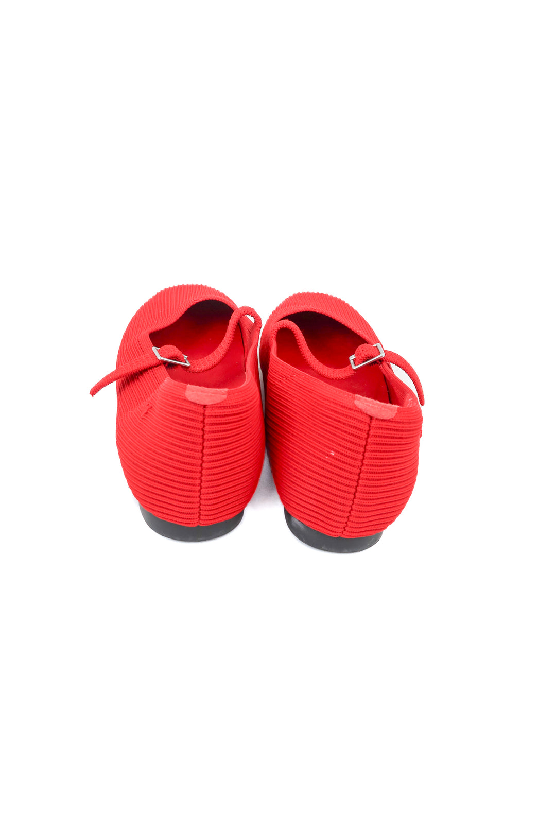 Vivaia red flats (40; retail $159)