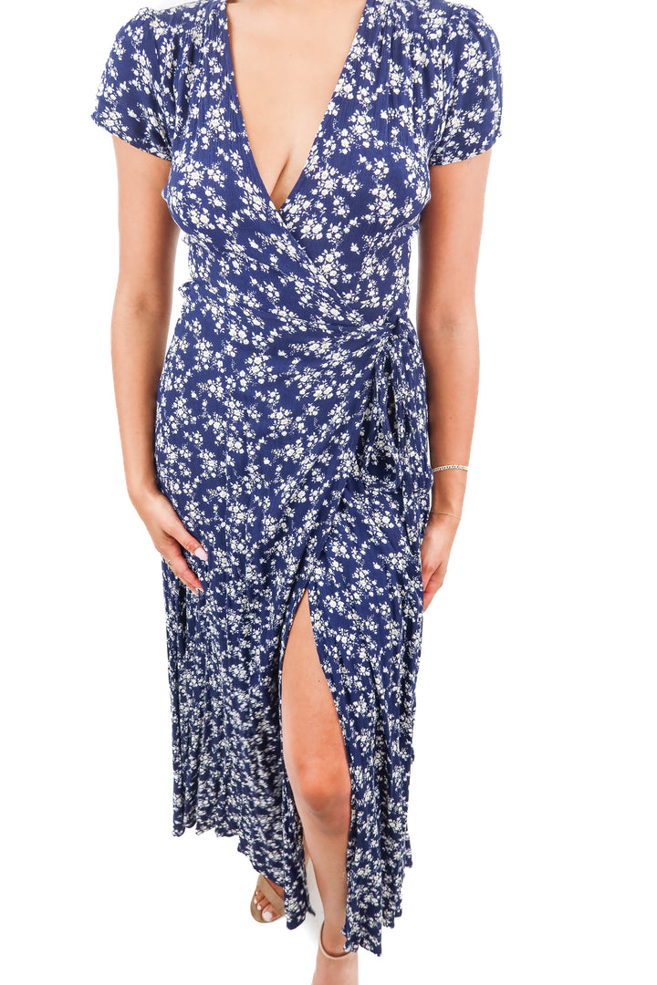 Aakaa blue floral maxi wrap dress (S)