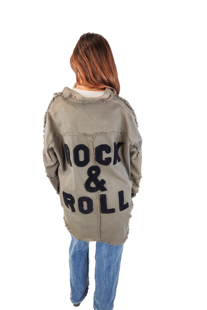 rock and roll green button up top (m)
