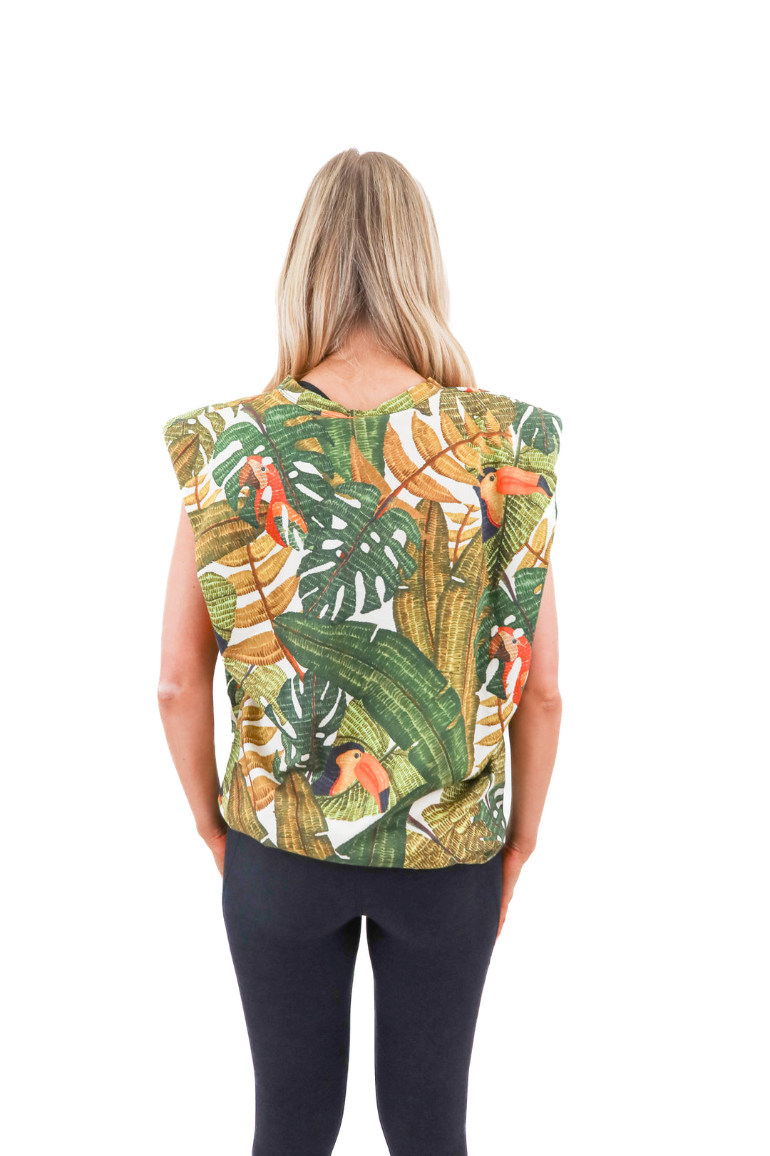 farm rio toucan paradise forest print t-shirt nwt (s; retail $165)